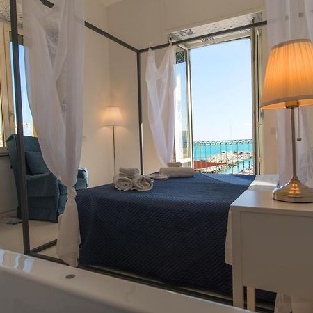 Relais Mareluna - Luxury Apartments Salerno Exterior photo