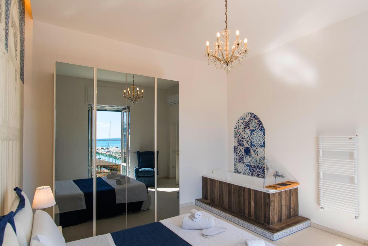 Relais Mareluna - Luxury Apartments Salerno Exterior photo