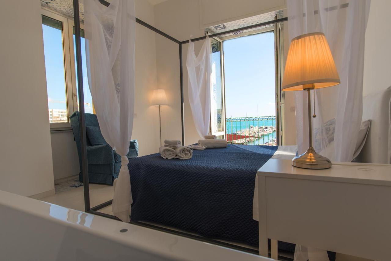 Relais Mareluna - Luxury Apartments Salerno Exterior photo